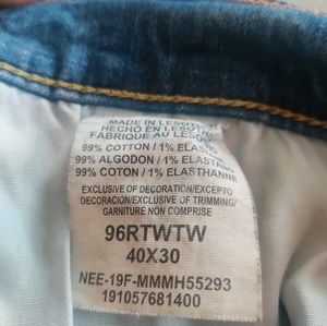 Blue Jeans, Wrangler Mens regular taper 40x 30